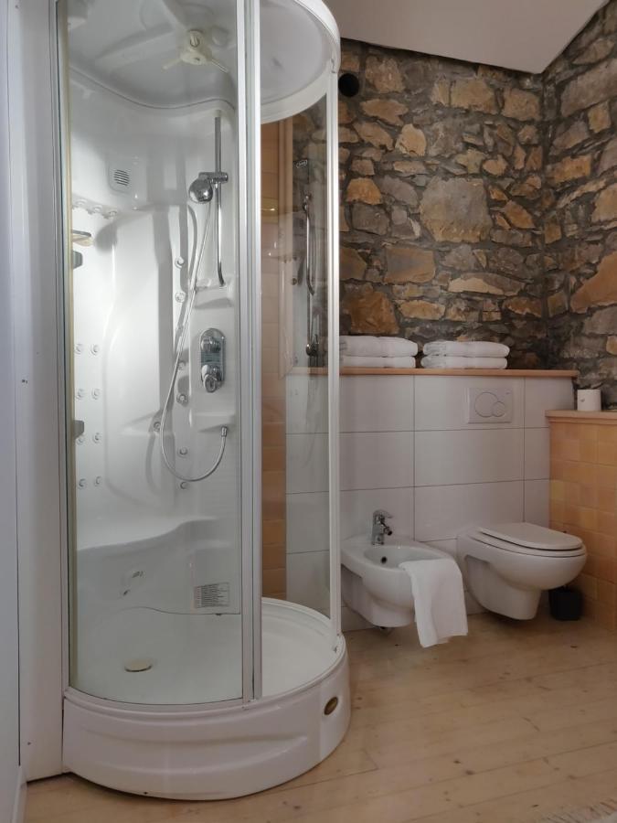 Small House In Vipava Valley المظهر الخارجي الصورة